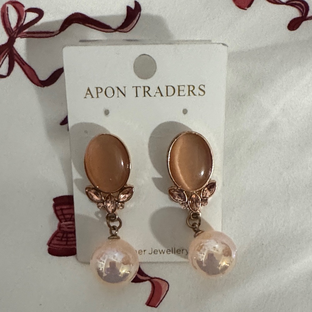 Gold and Cream Earrings